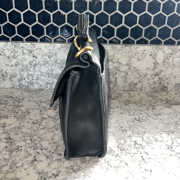 Coach Vintage Willis Crossbody Bag 9927 Navy Leather - Picture 7 of 16